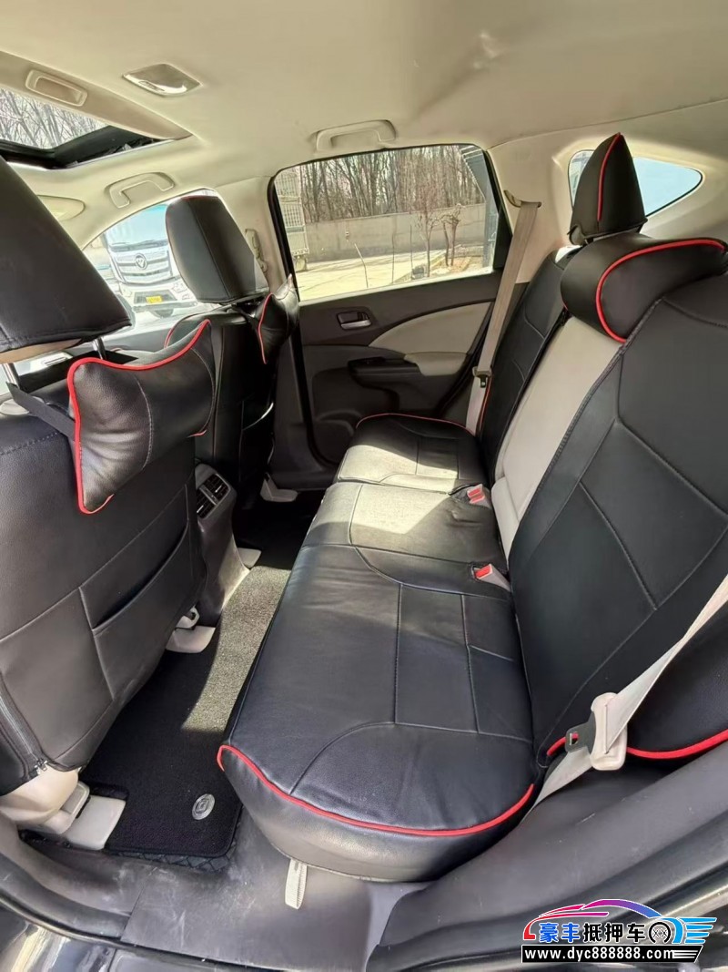 14年本田CR-V轿车抵押车出售