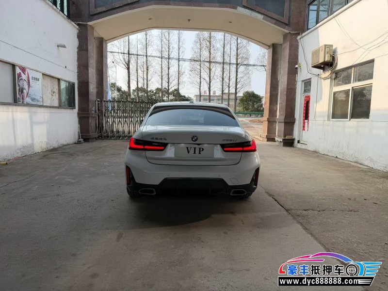24年宝马3系轿车抵押车出售