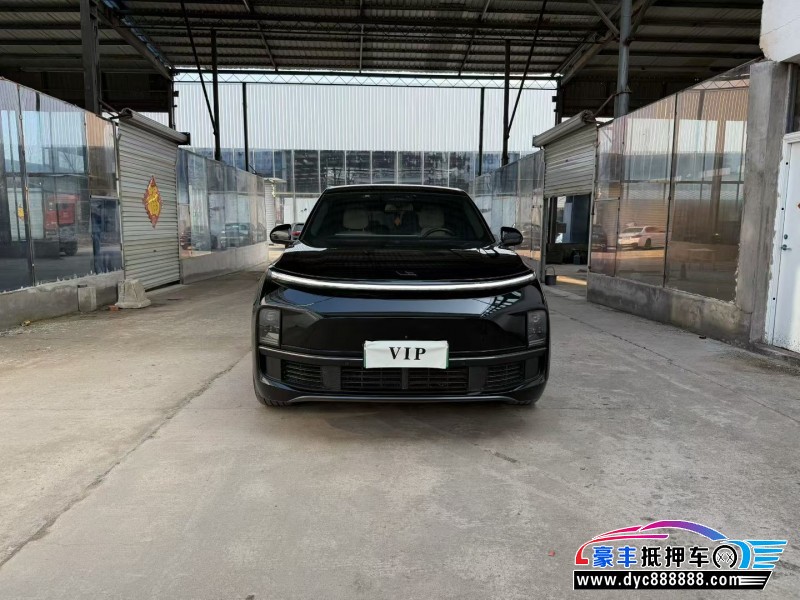 24年理想L8轿车抵押车出售