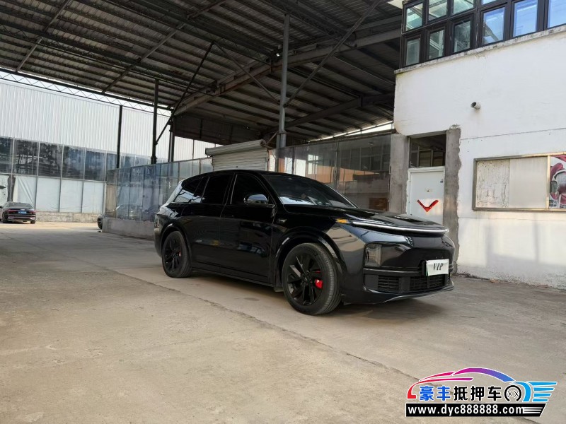 24年理想L8轿车抵押车出售