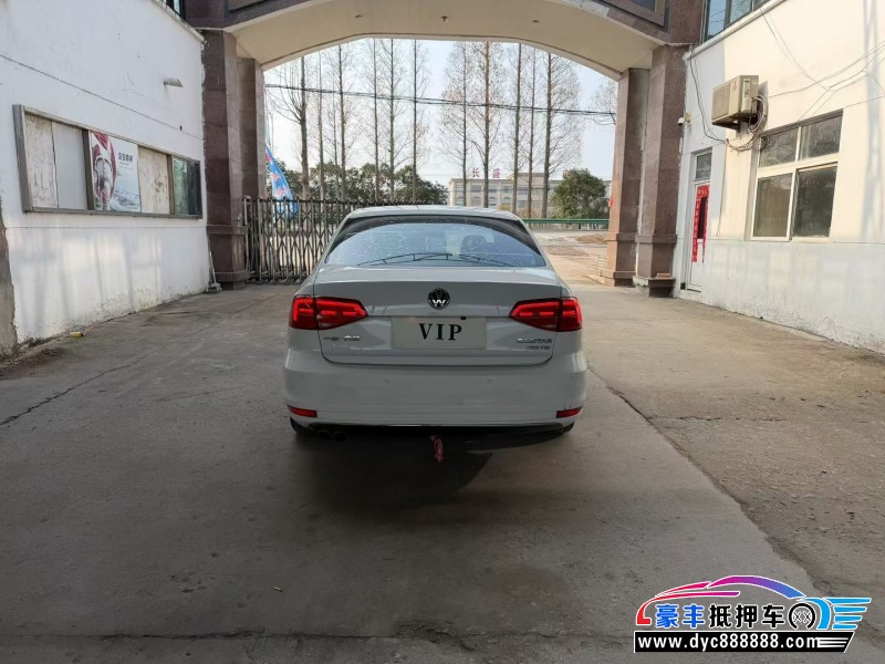 18年大众速腾轿车抵押车出售