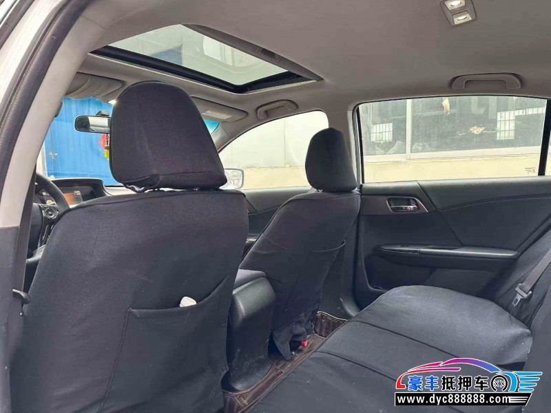 15年本田雅阁轿车抵押车出售