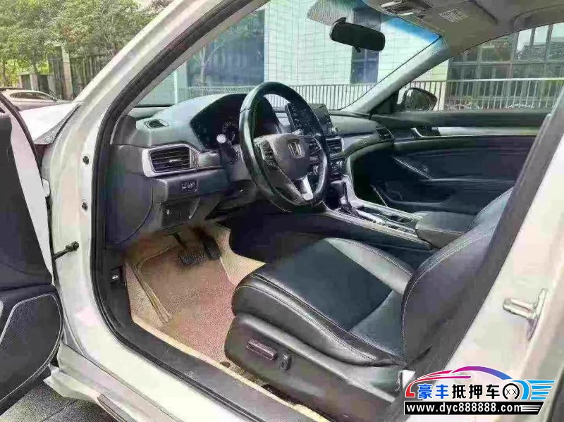 20年本田雅阁轿车抵押车出售