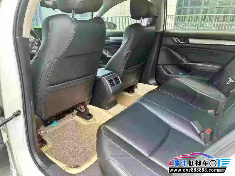 20年本田雅阁轿车抵押车出售