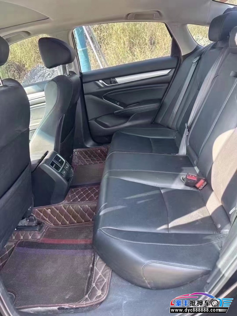 22年本田雅阁轿车抵押车出售