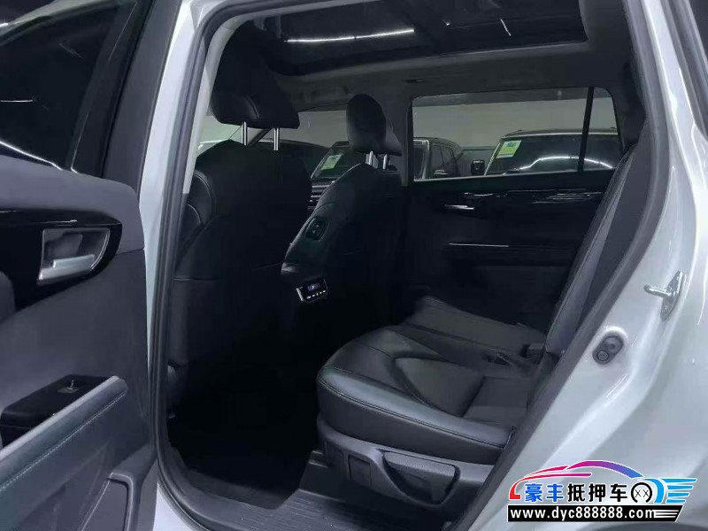 24年丰田汉兰达轿车抵押车出售