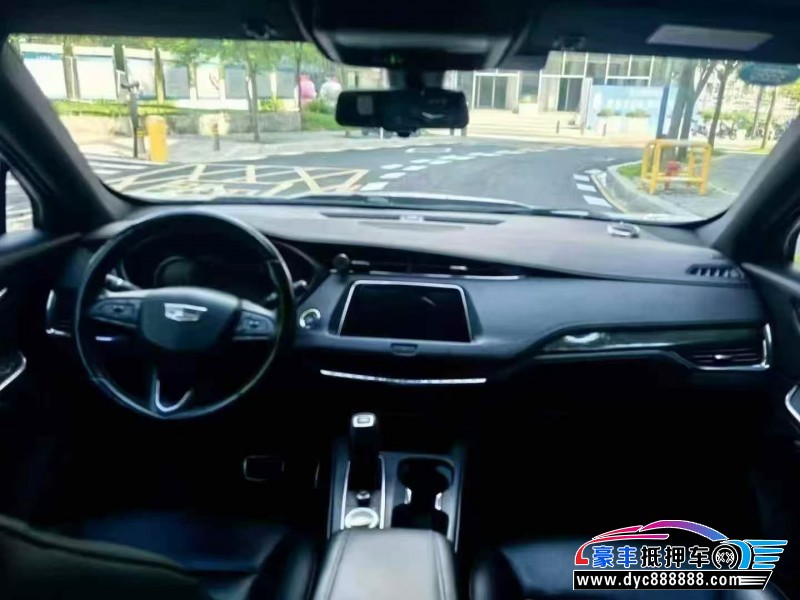 19年凯迪拉克XT4轿车抵押车出售