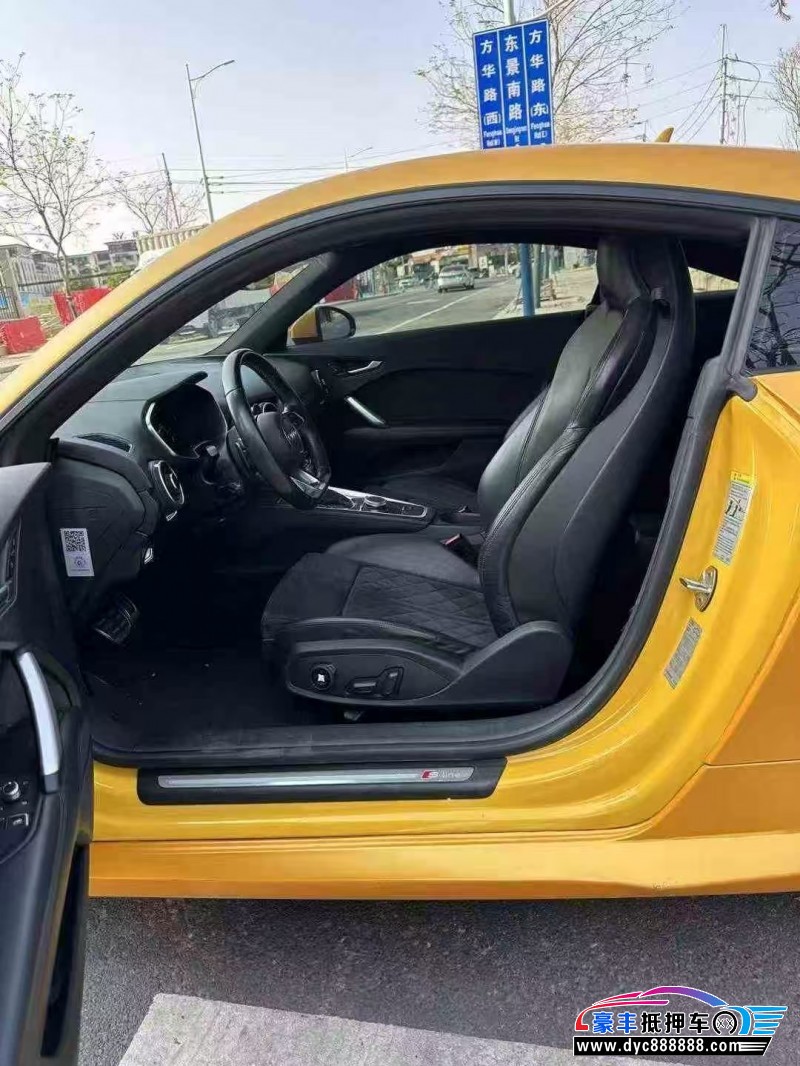 18年奥迪TT轿车抵押车出售