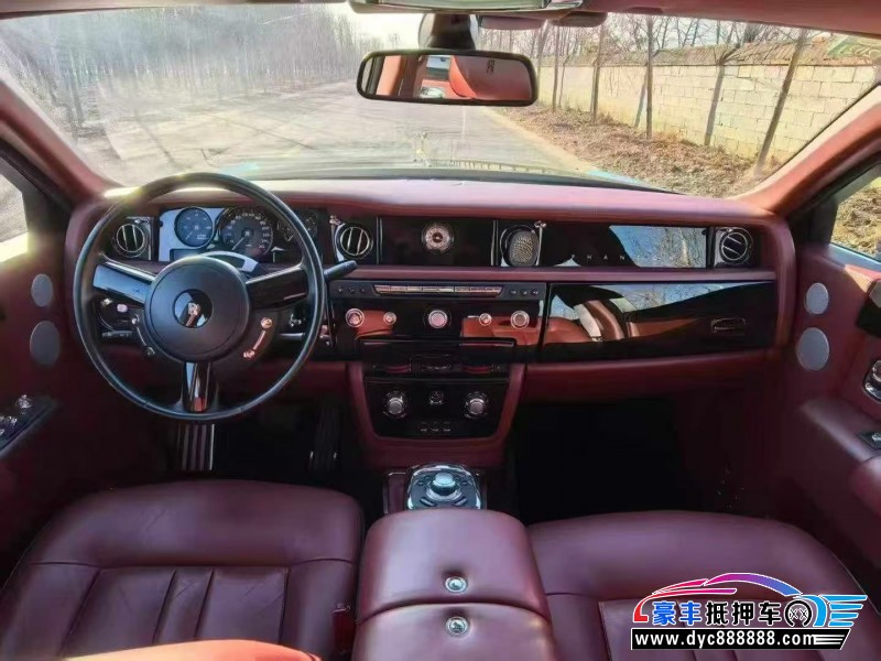 15年劳斯莱斯幻影轿车抵押车出售