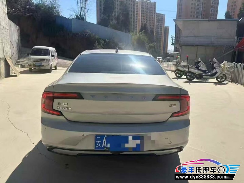 20年沃尔沃S90轿车抵押车出售