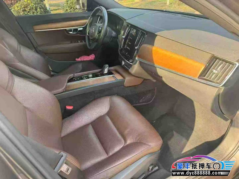 20年沃尔沃S90轿车抵押车出售