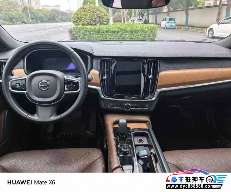 22年沃尔沃S90轿车抵押车出售