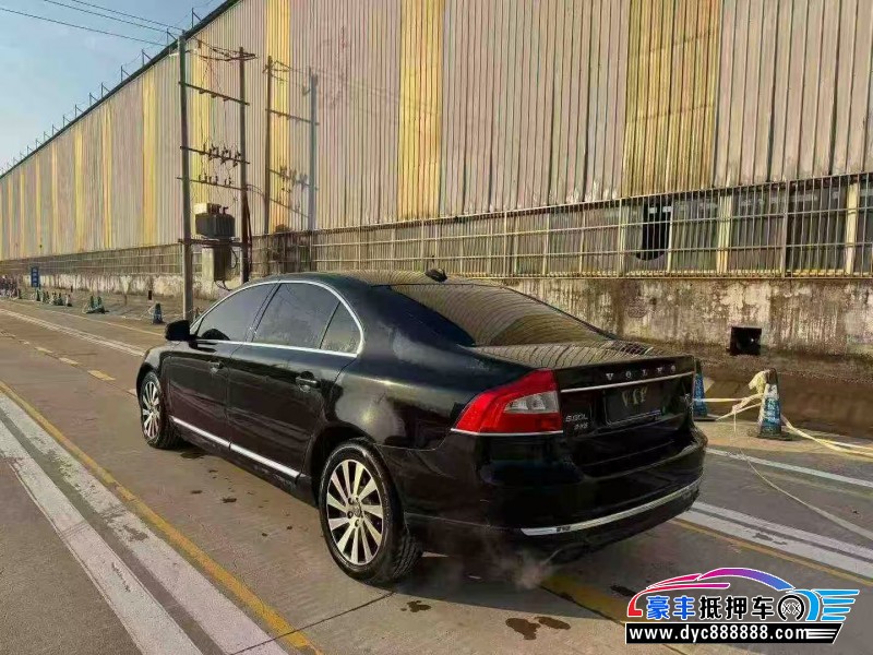 14年沃尔沃S80轿车抵押车出售
