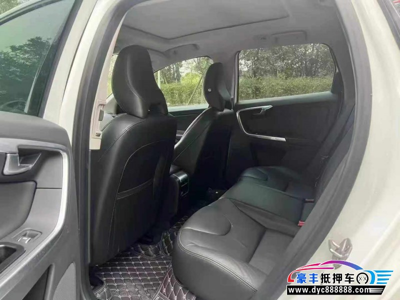 17年沃尔沃XC60轿车抵押车出售