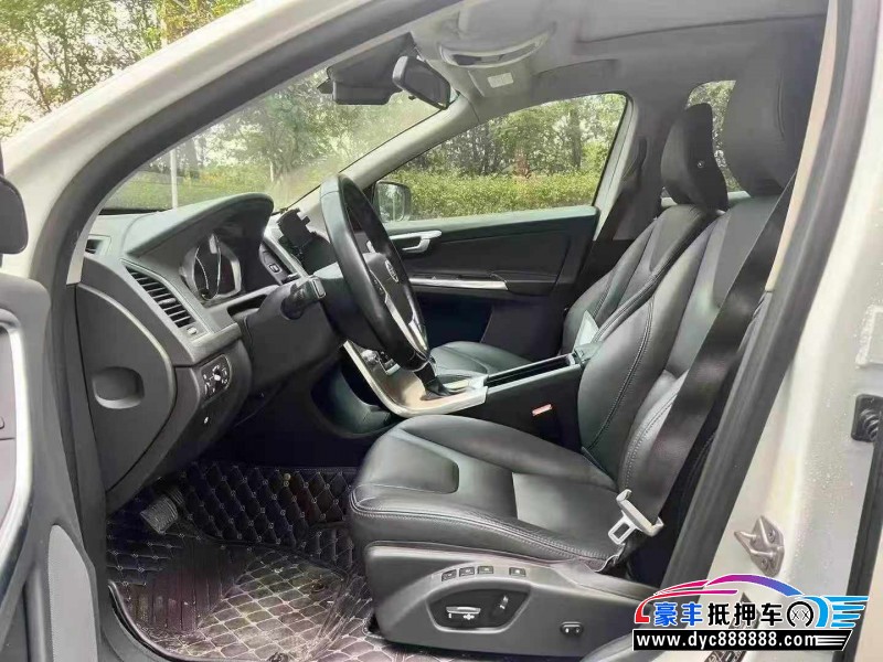 17年沃尔沃XC60轿车抵押车出售
