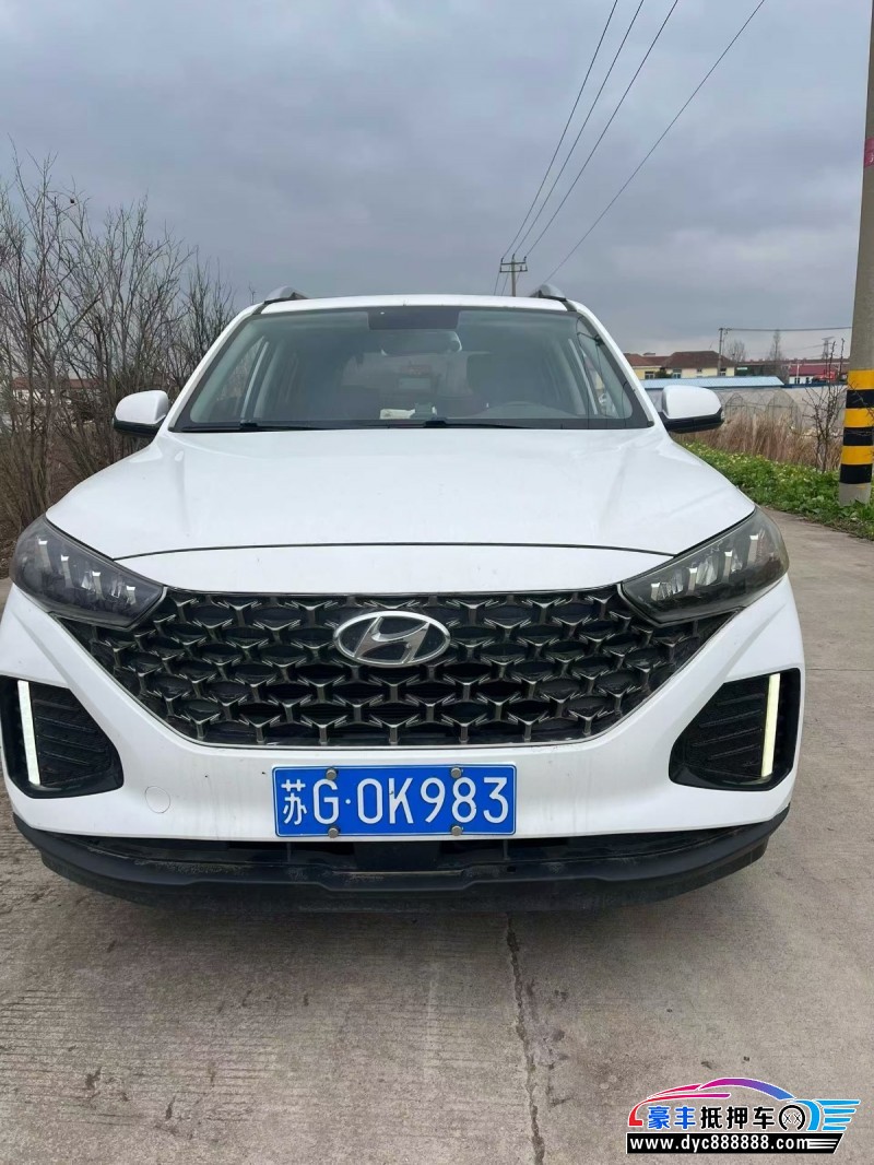 抵押车出售21年现代ix35轿车