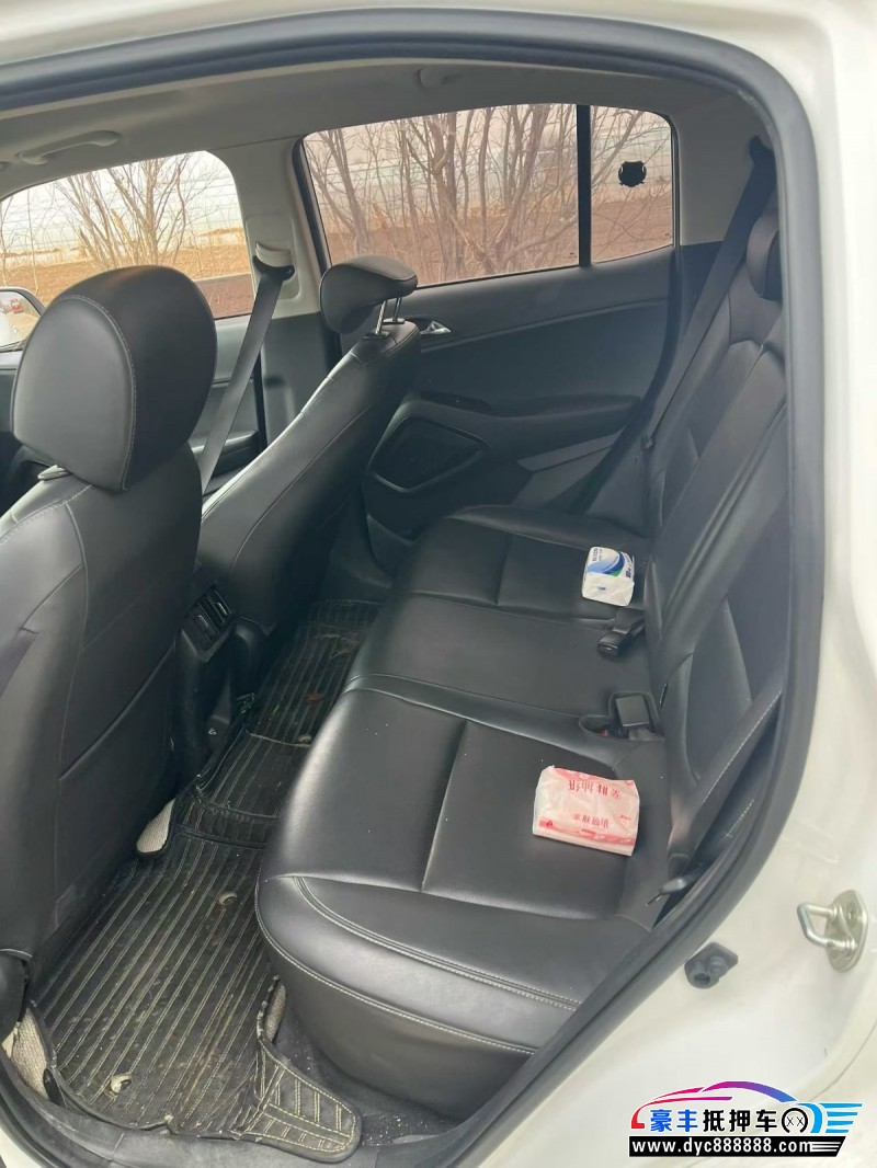 21年现代ix35轿车抵押车出售