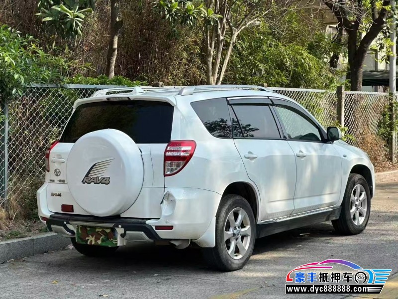 13年丰田RAV4轿车抵押车出售