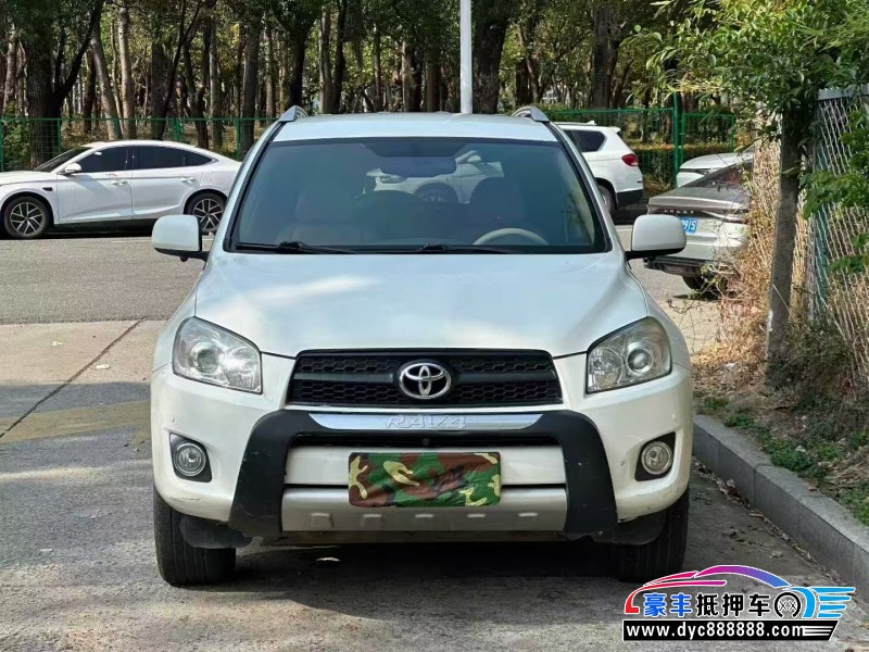 抵押车出售13年丰田RAV4轿车