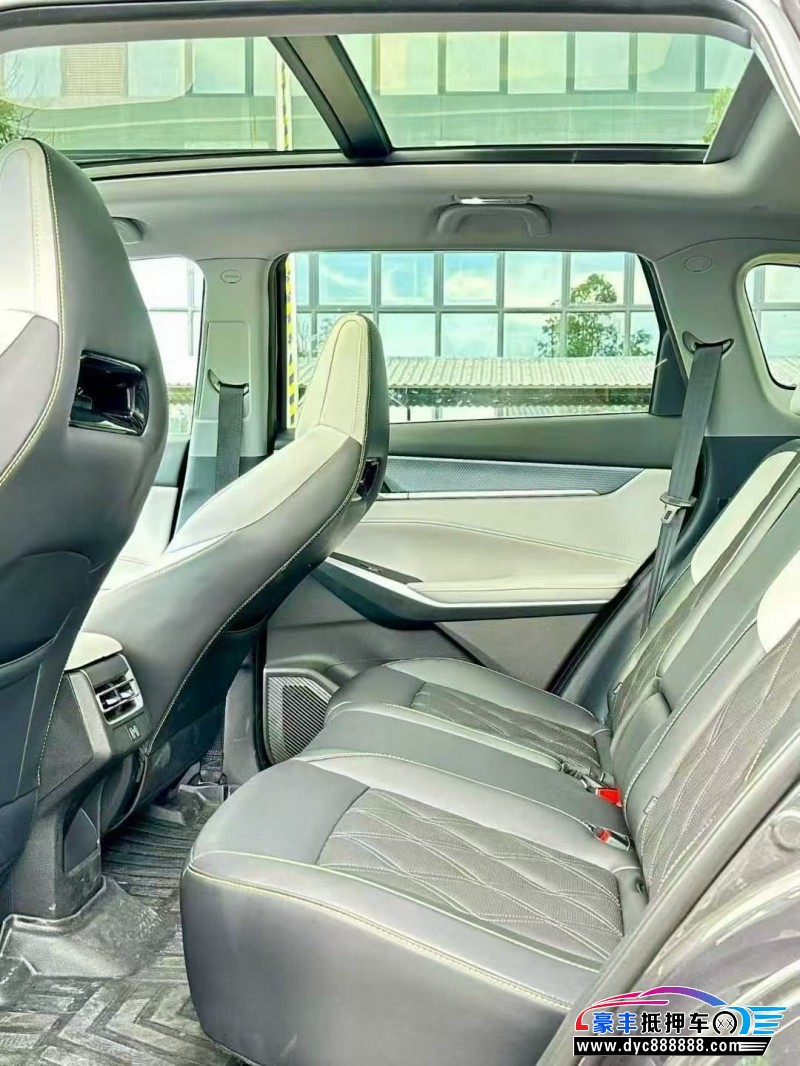 25年长安CS75轿车抵押车出售