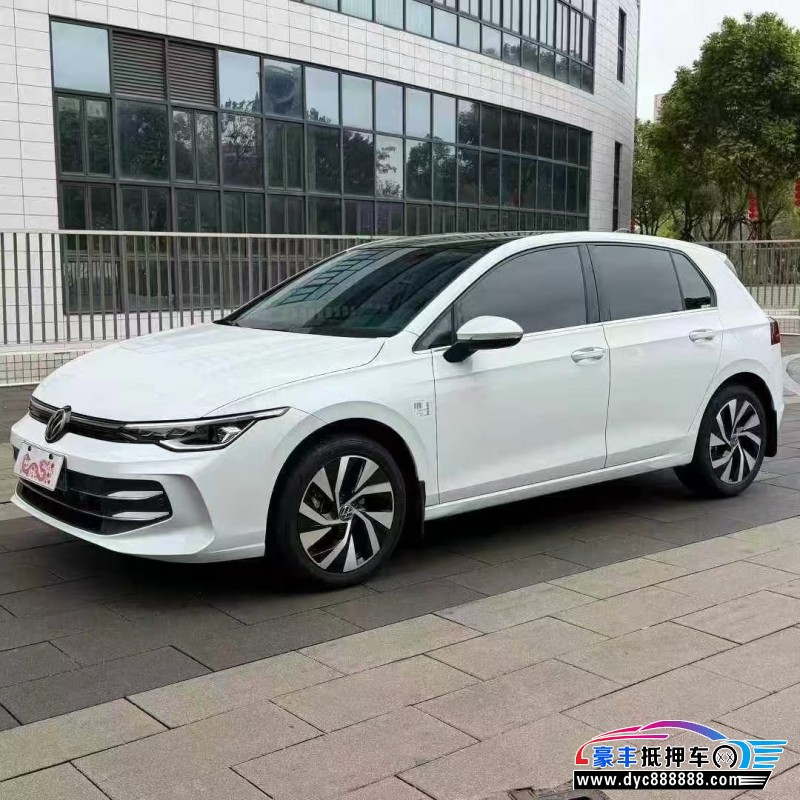 25年大众高尔夫轿车抵押车出售