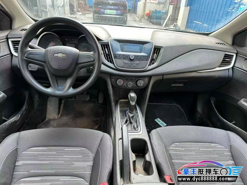 17年雪佛兰科沃兹轿车抵押车出售