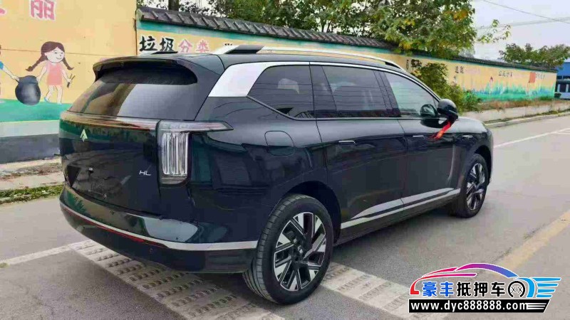 25年埃安昊铂轿车抵押车出售