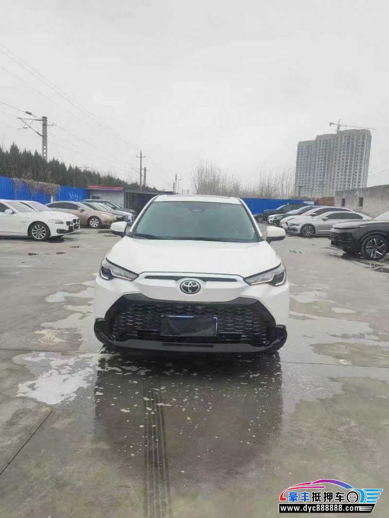 抵押车出售25年丰田锋兰达轿车