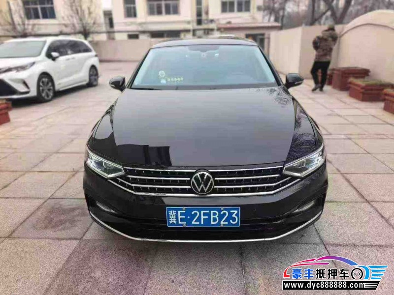 抵押车出售23年大众迈腾轿车