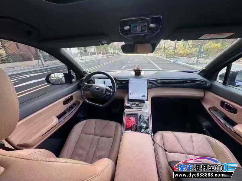 22年蔚来ES8SUV抵押车出售