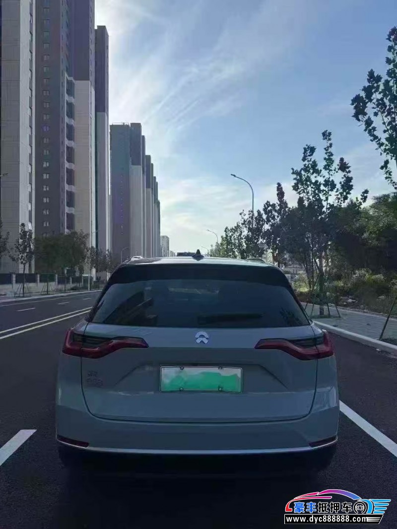 22年蔚来ES8SUV抵押车出售