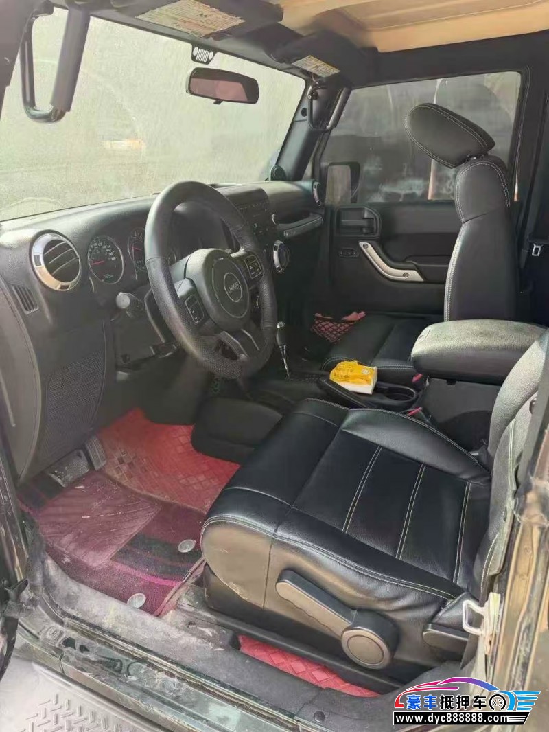 12年Jeep牧马人轿车抵押车出售