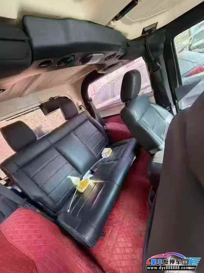 12年Jeep牧马人轿车抵押车出售