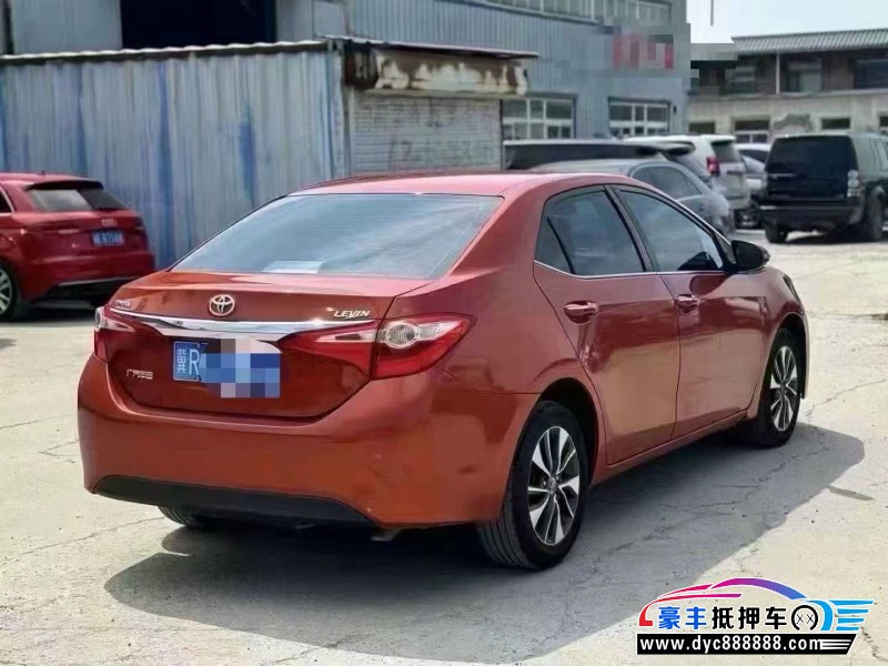 14年丰田雷凌轿车抵押车出售