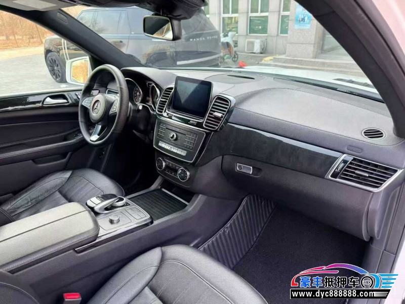 18年奔驰GLS轿车抵押车出售