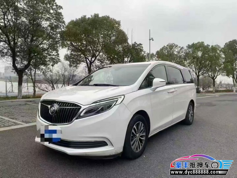 17年别克GL8轿车抵押车出售