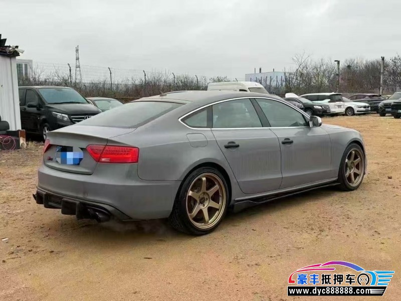 13年奥迪S5轿车抵押车出售