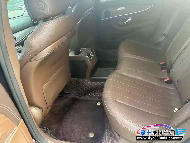 20年奔驰E轿车抵押车出售