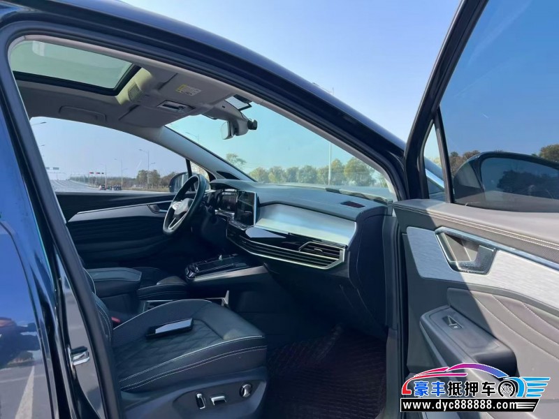 21年大众揽镜轿车抵押车出售