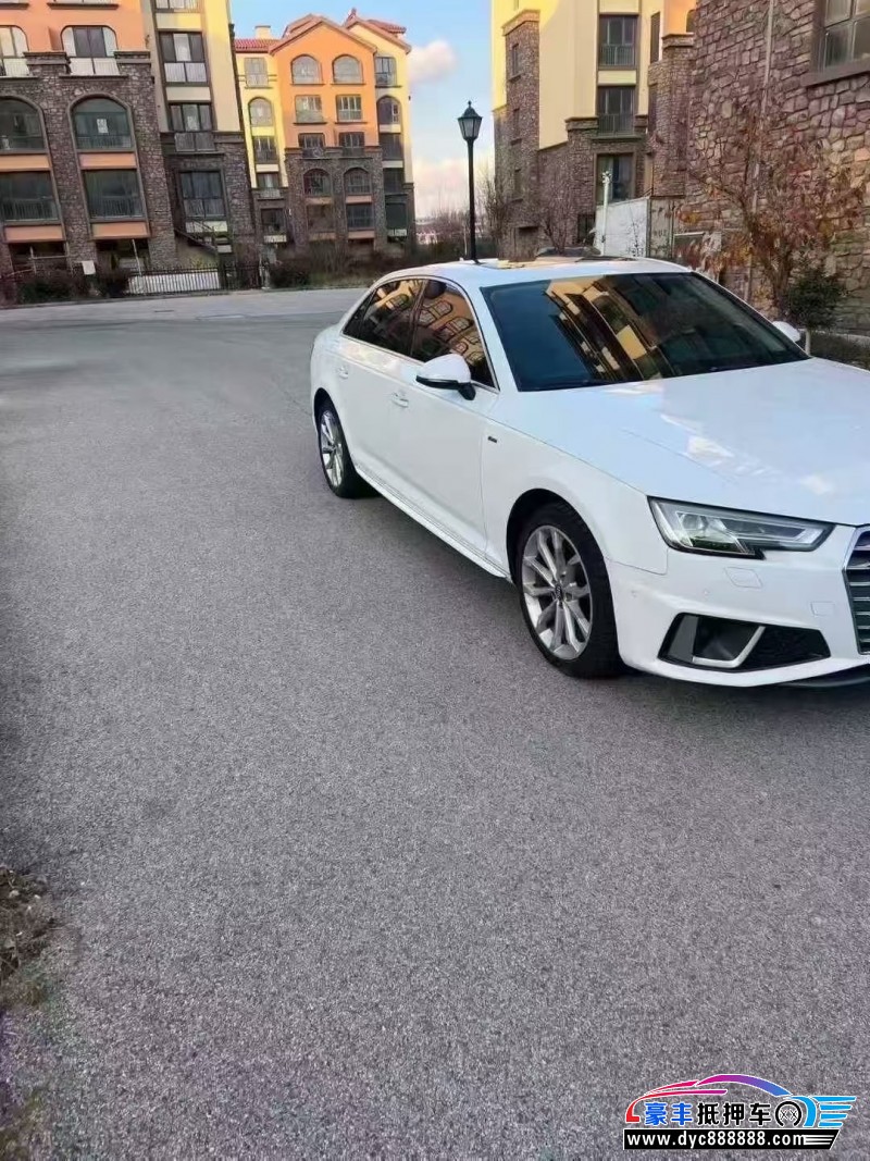 19年奥迪A4L轿车抵押车出售