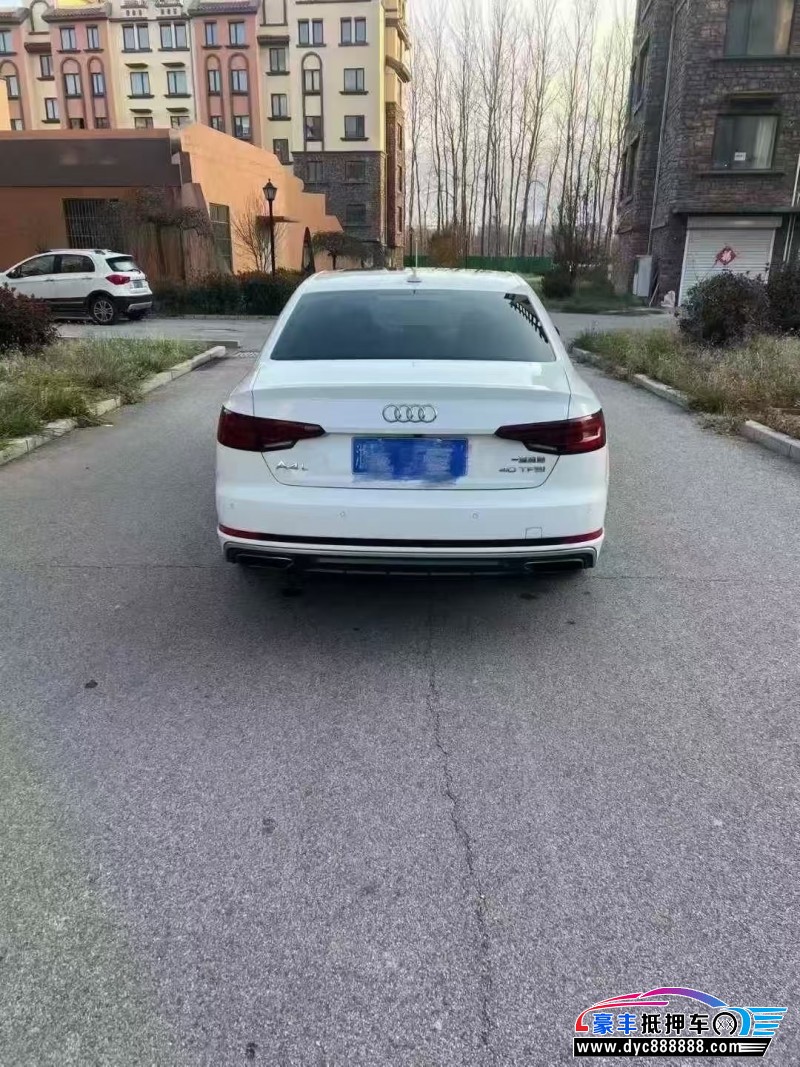 19年奥迪A4L轿车抵押车出售