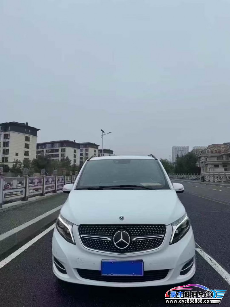 18年奔驰V轿车抵押车出售