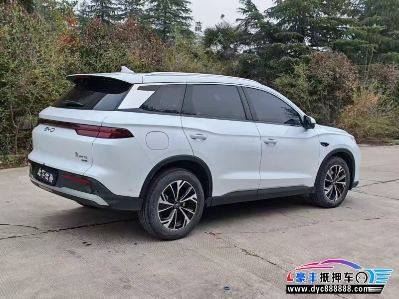 25年比亚迪宋轿车抵押车出售