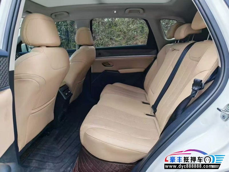 25年比亚迪宋轿车抵押车出售