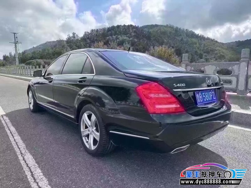 10年奔驰S轿车抵押车出售