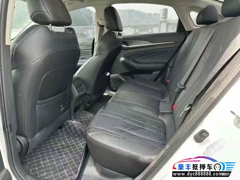 21年长安逸动轿车抵押车出售