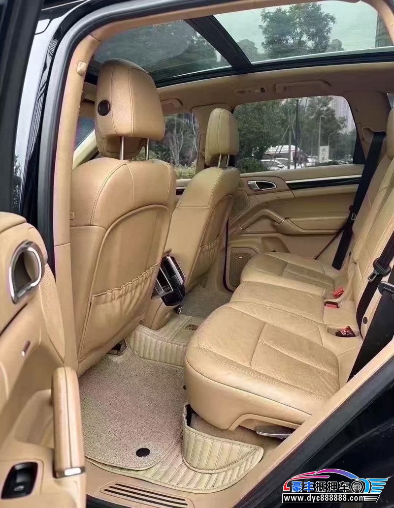 13年保时捷卡宴轿车抵押车出售