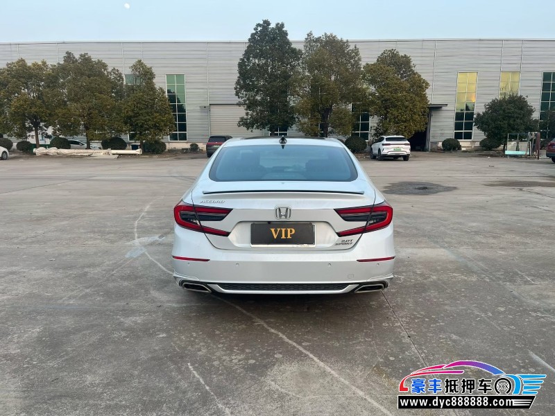 23年本田雅阁轿车抵押车出售