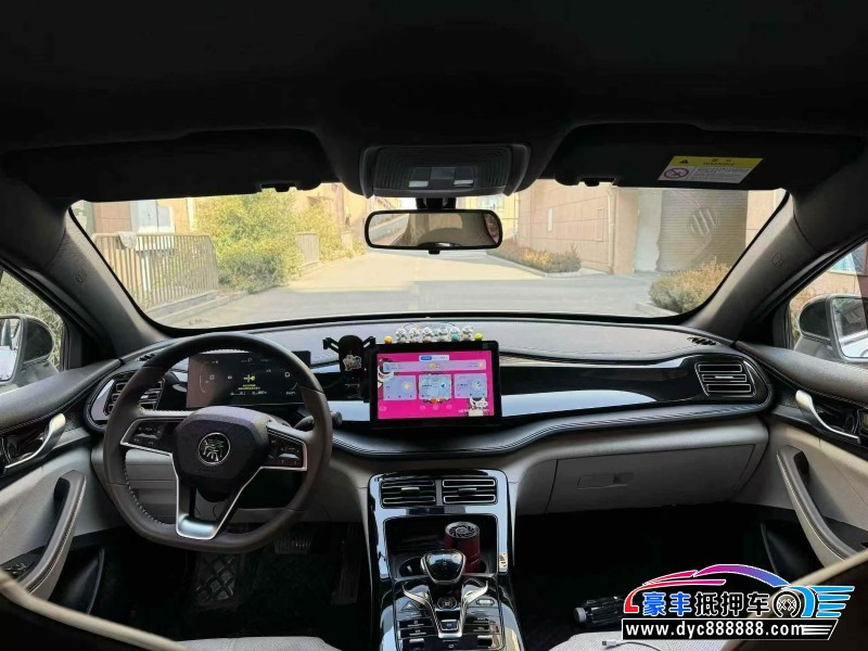 23年比亚迪秦轿车抵押车出售