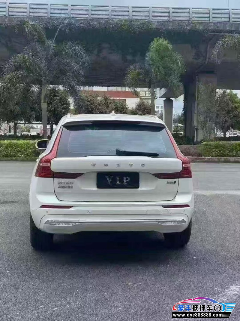 24年沃尔沃XC60轿车抵押车出售